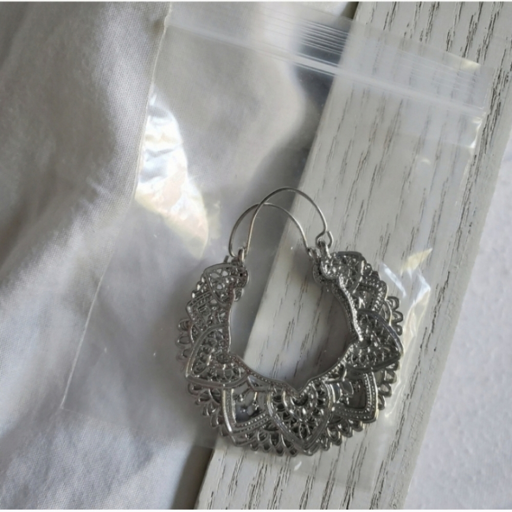 New Boho Silver Hoop Earrings - Picture 4 of 6